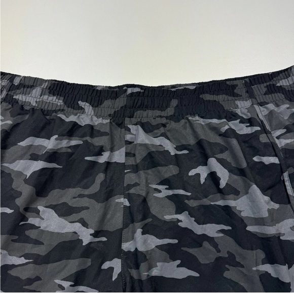 Athletic printed mesh eraser run short 4 inch - Picture 5 of 6